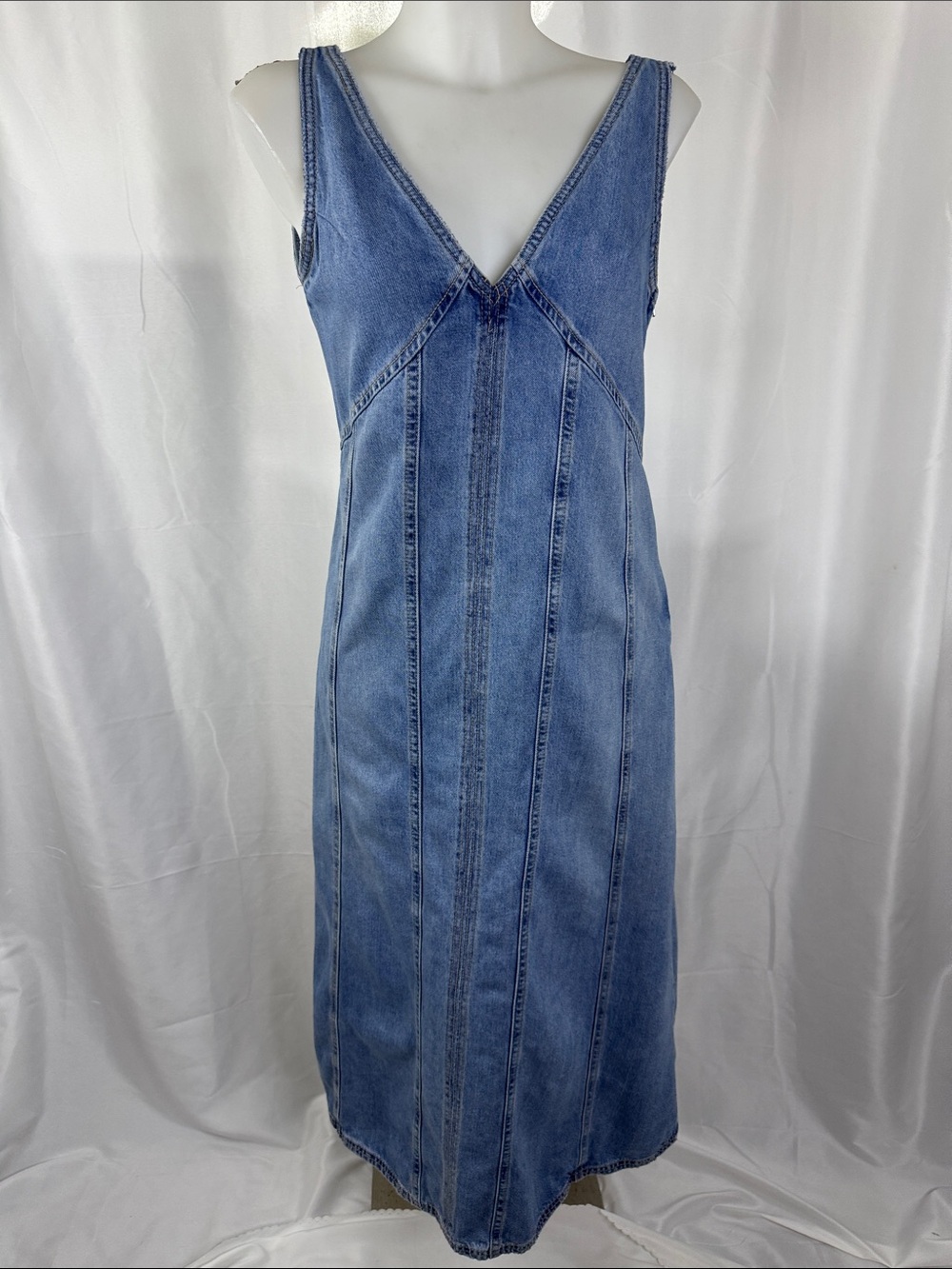 ZARA Light Blue Denim V-Neck Midi Dress size M NWOT